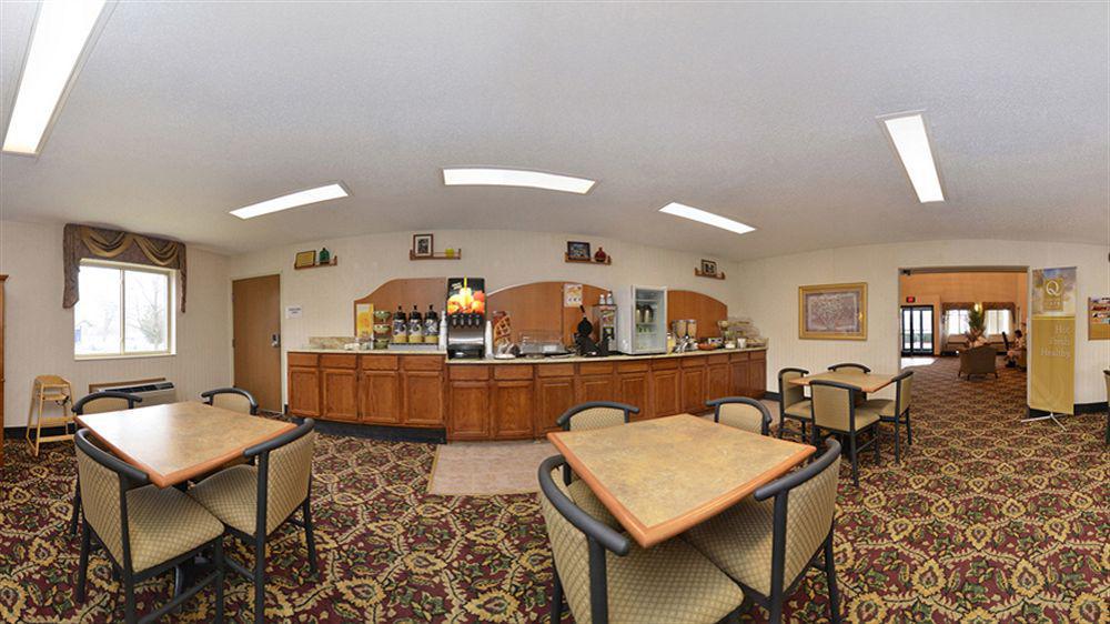 Quality Inn & Suites Woodstock Near Lake Geneva Экстерьер фото